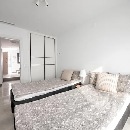 Hotel Luxurious House With Rooftop Terrace And Pool Nerja