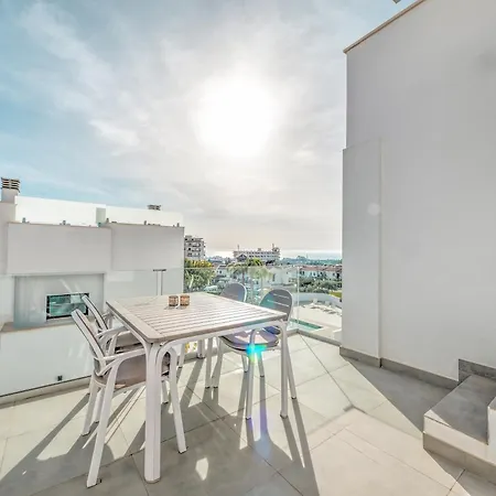 Luxurious House With Rooftop Terrace And Pool Nerja